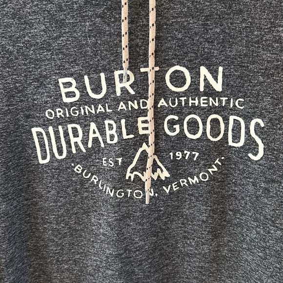 Men’s Burton hoodie, M, hole in front pocket (see photos), otherwise, like new - Picture 2 of 6